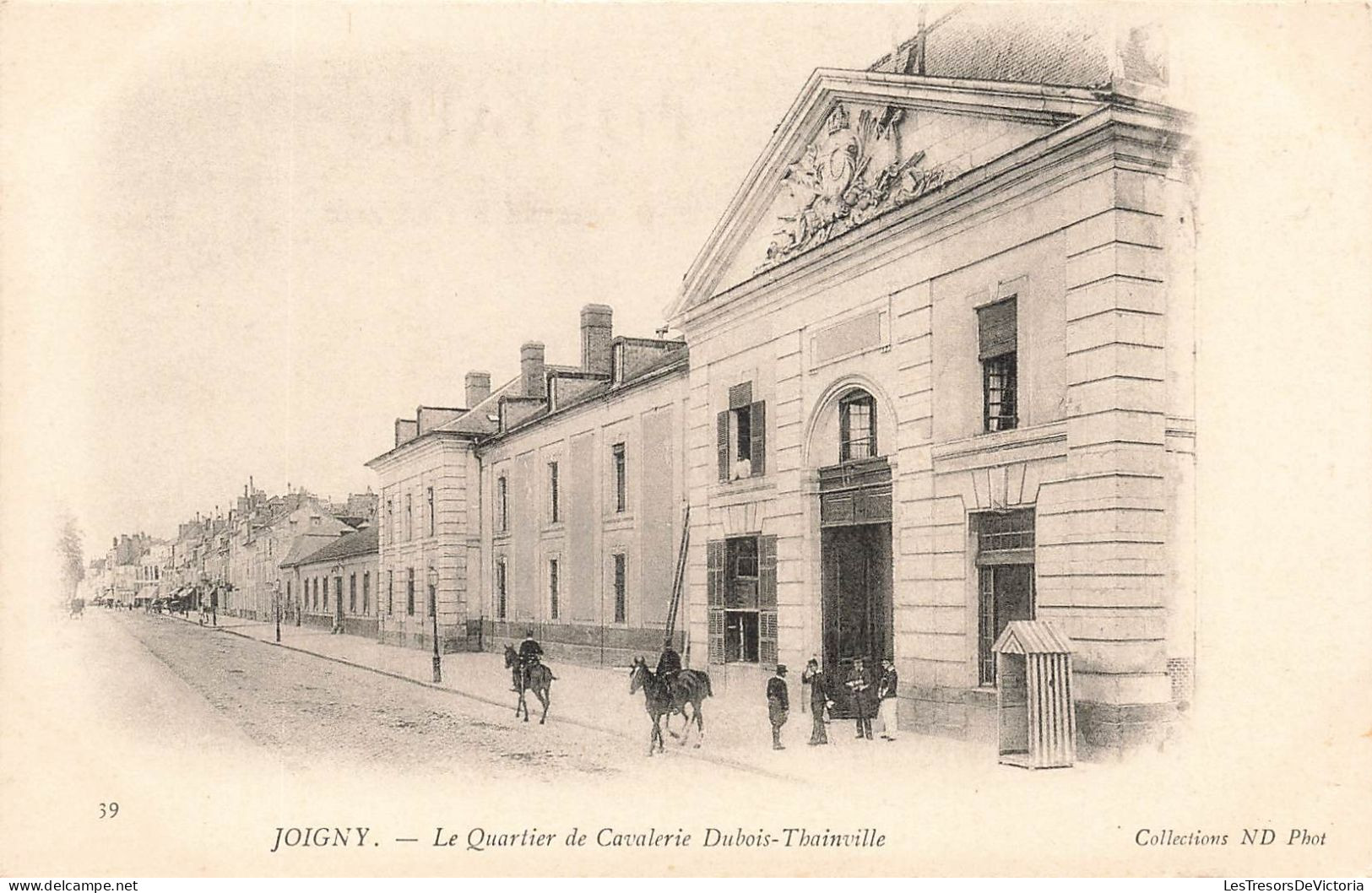 FRANCE - Joigny - Le Quartier De Cavalerie Dubois Thainville - Dos Non Divisé - Carte Postale Ancienne - Joigny