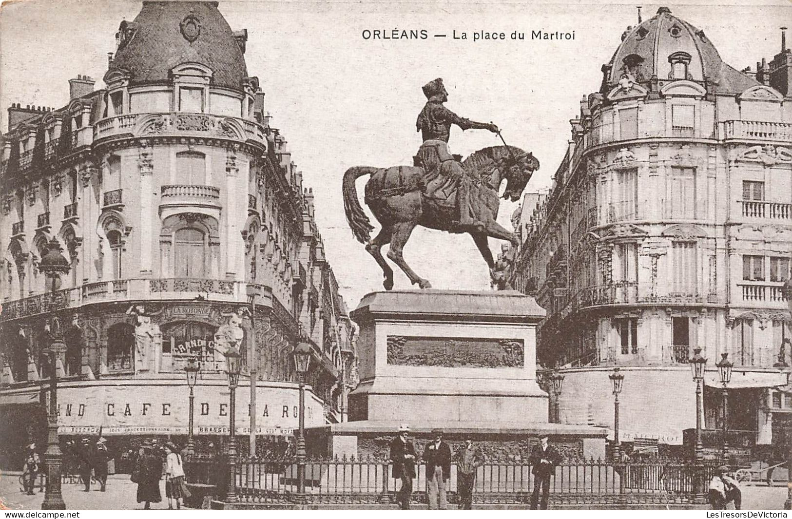 FRANCE - Orléans - Vue Sur La Place Du Martroi - Animé - Carte Postale Ancienne - Orleans