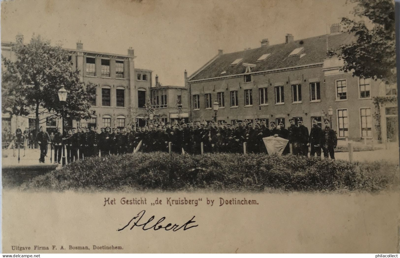 Doetinchem // Gesticht  De Kluisberg (veel Volk) 19?? Vlekkig En Randschade - Doetinchem