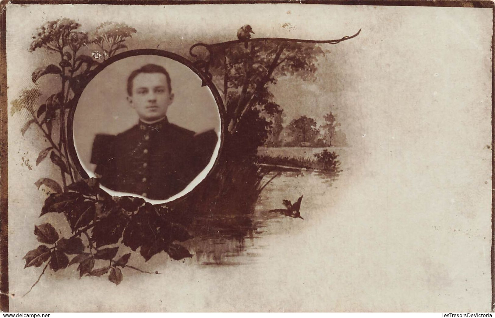 FANTAISIE - Homme - Portrait D'un Homme Dans Un Cadre - Parc - Carte Postale Ancienne - Männer