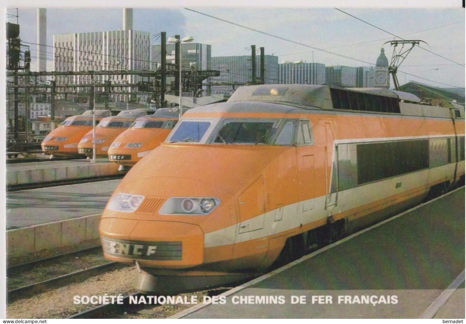 77 . MELUN . SAMEDI 19 MAI 1984 A 11H .   BAPTEME DE LA RAME  " TGV 70 "  " MELUN "   JEAN MALPEL  Maire De Melun - Chemin De Fer