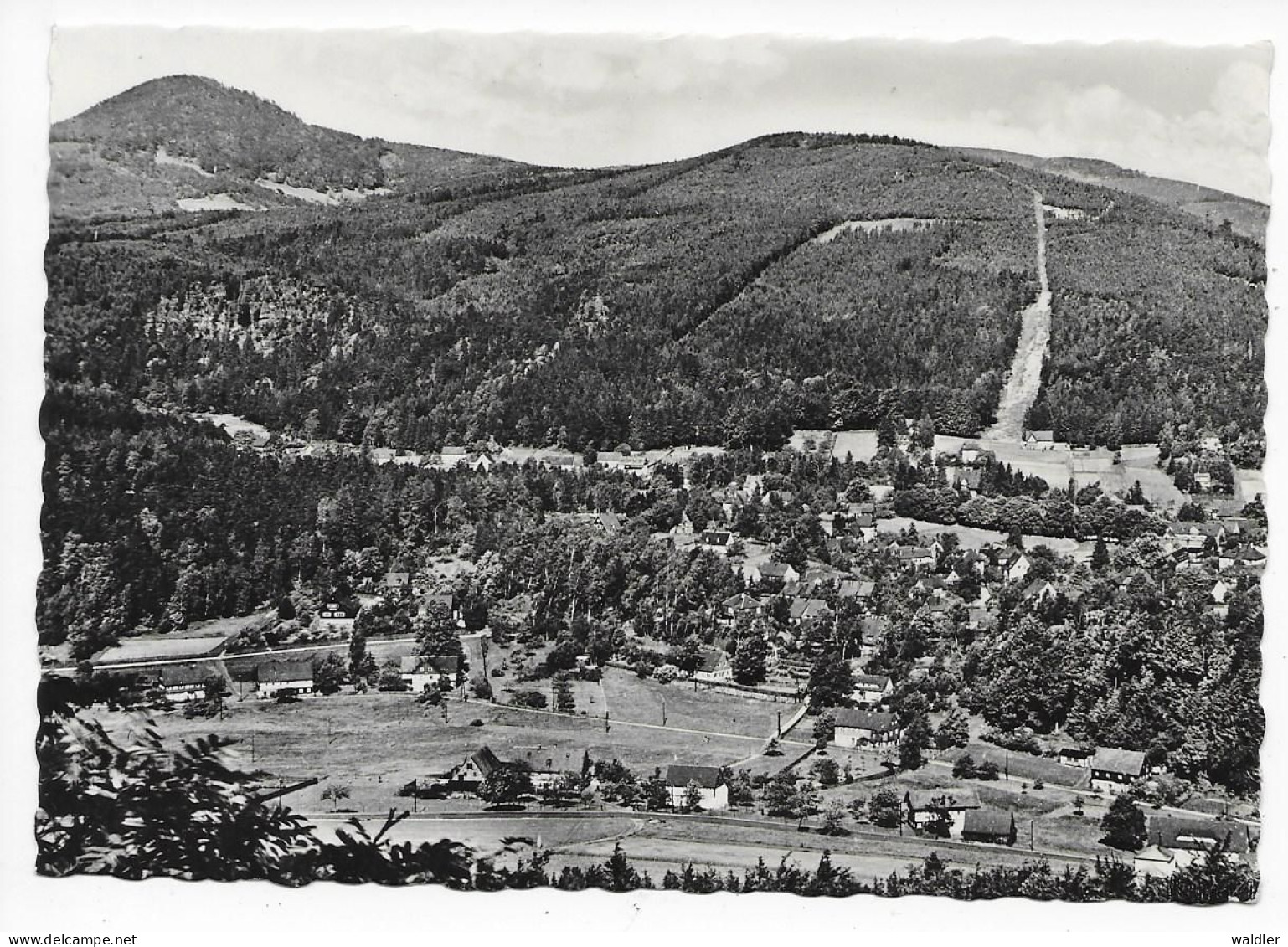 8805  KURORT JOHNSDORF (Kr. ZITTAU)  -  BLICK AUF DEN ORT - Jonsdorf