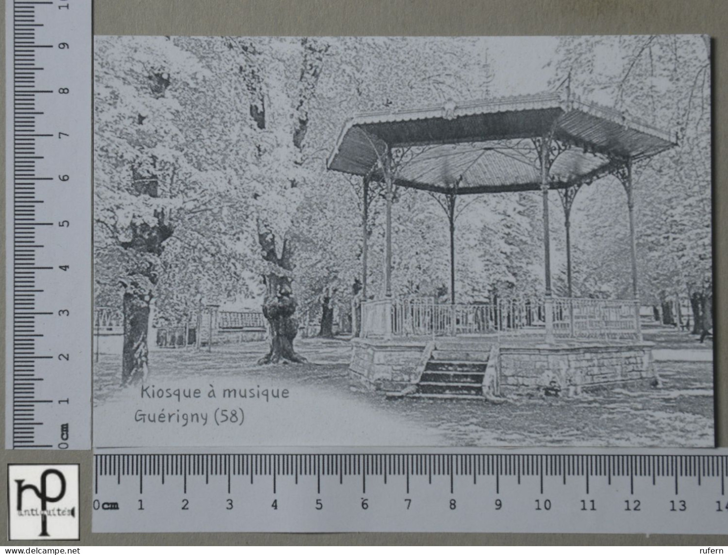 POSTCARD  - KIOSQUE À MUSIQUE - GUERIGNY - 2 SCANS  - (Nº57908) - Guerigny