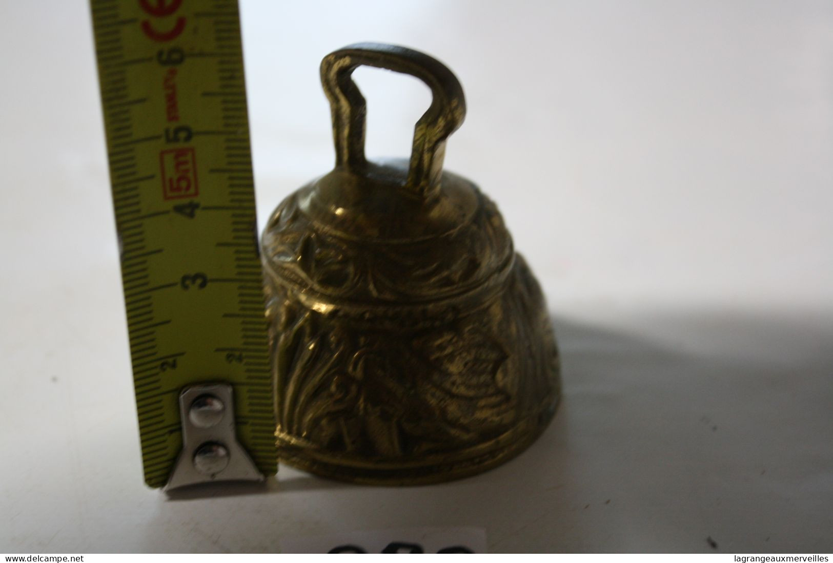 C290 Ancienne Cloche En Bronze - Laiton - Antique éléphant - Campanas