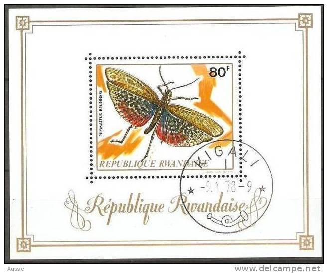 Rwanda Ruanda 1973 Yvertn° Bloc  27 (°) Used Cote 9,00 Euro Faune Insectes - Gebraucht