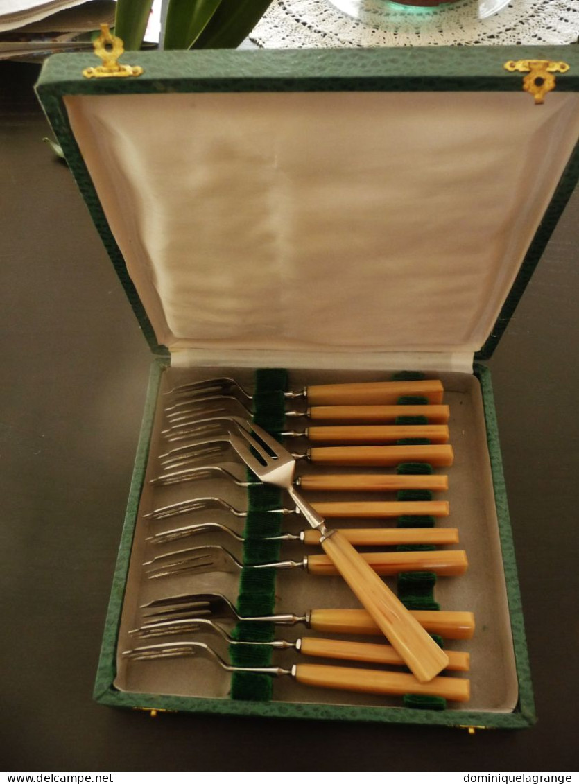 Coffret De 12 Fourchettes à Dessert - Forks