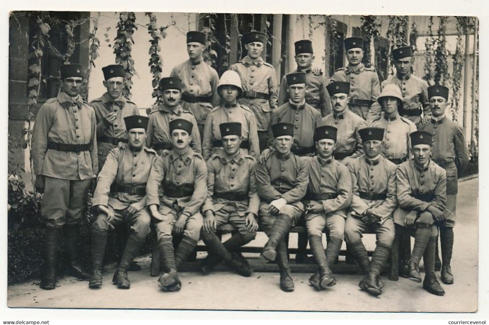 CPA Photo - Groupe De Militaire - 1er Régiment De Spahis - Regiments