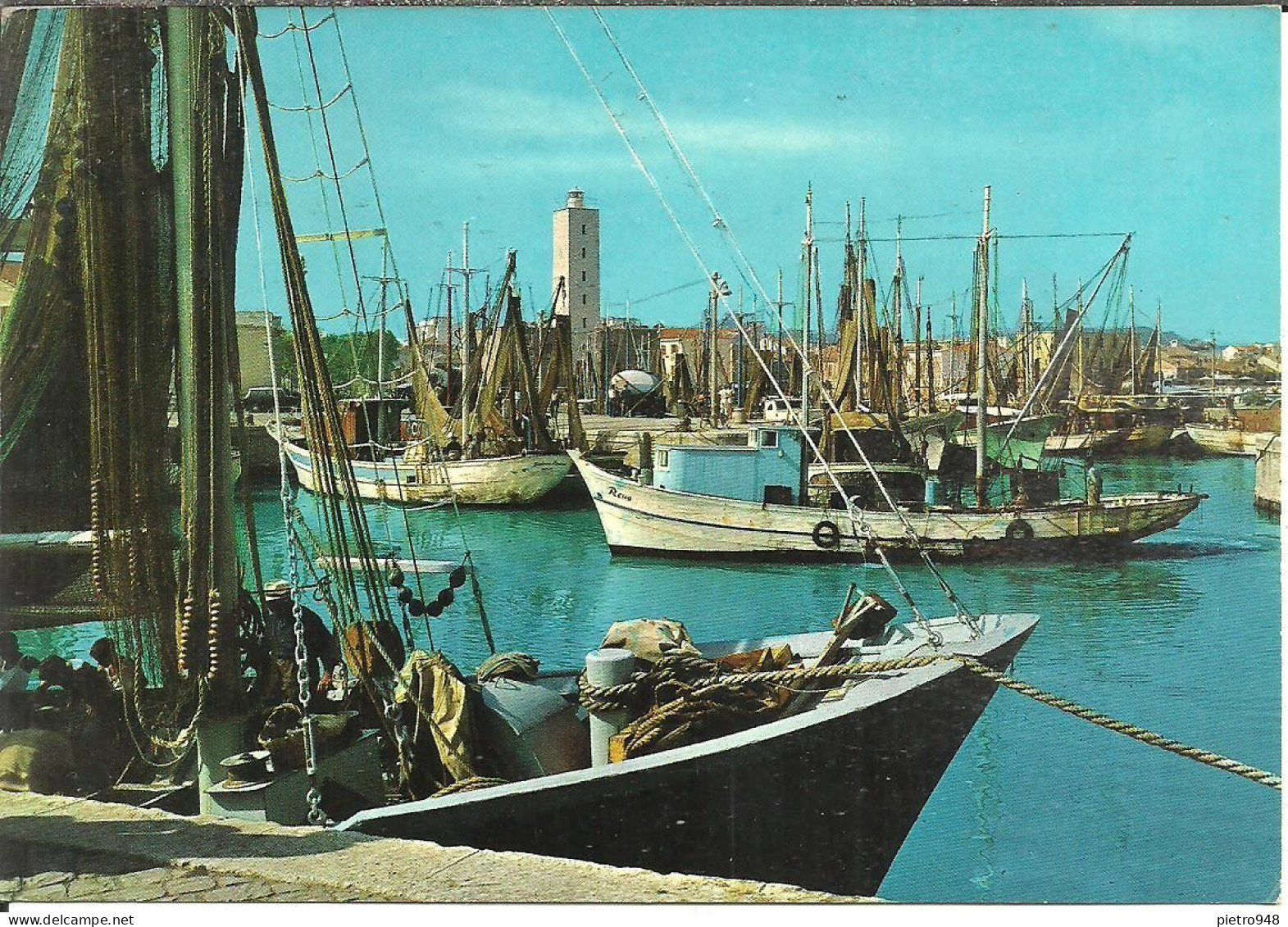 Fano (Pesaro) Darsena E Porto Con Pescherecci, Quais Et Port Avec Bateaux De Pêche, Docks And Harbour With Fishing Boats - Fano