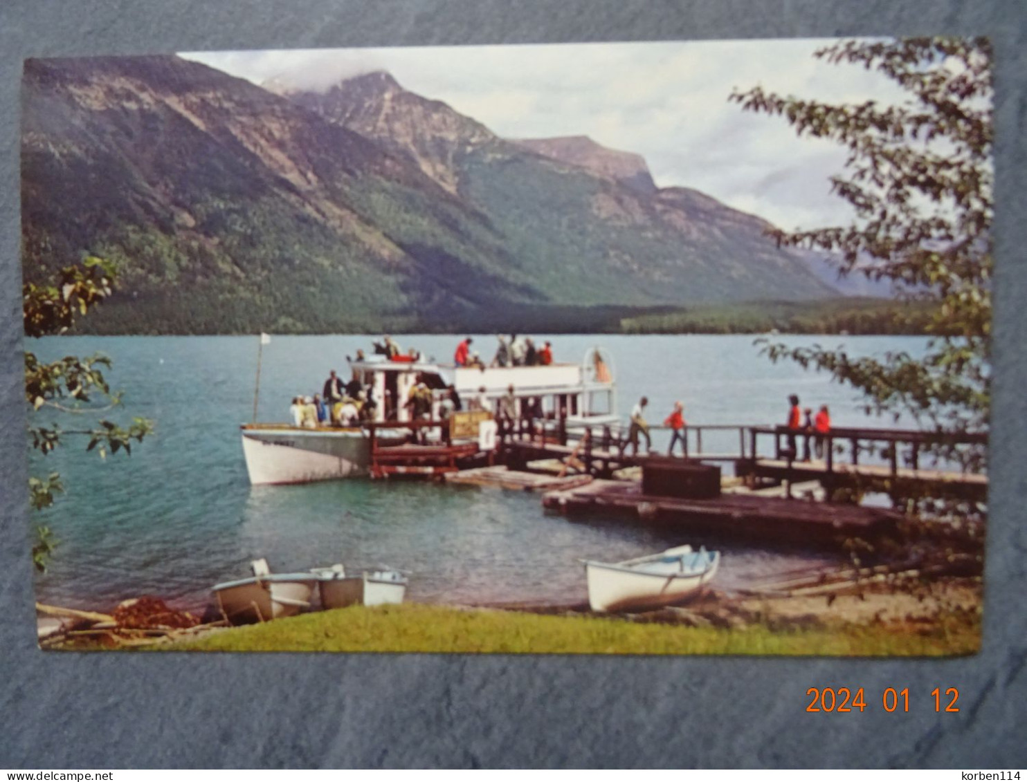 BOAT LAUNCHE  AT LAKE MCDONALD GLACIER NATIONAL PARK - Andere & Zonder Classificatie