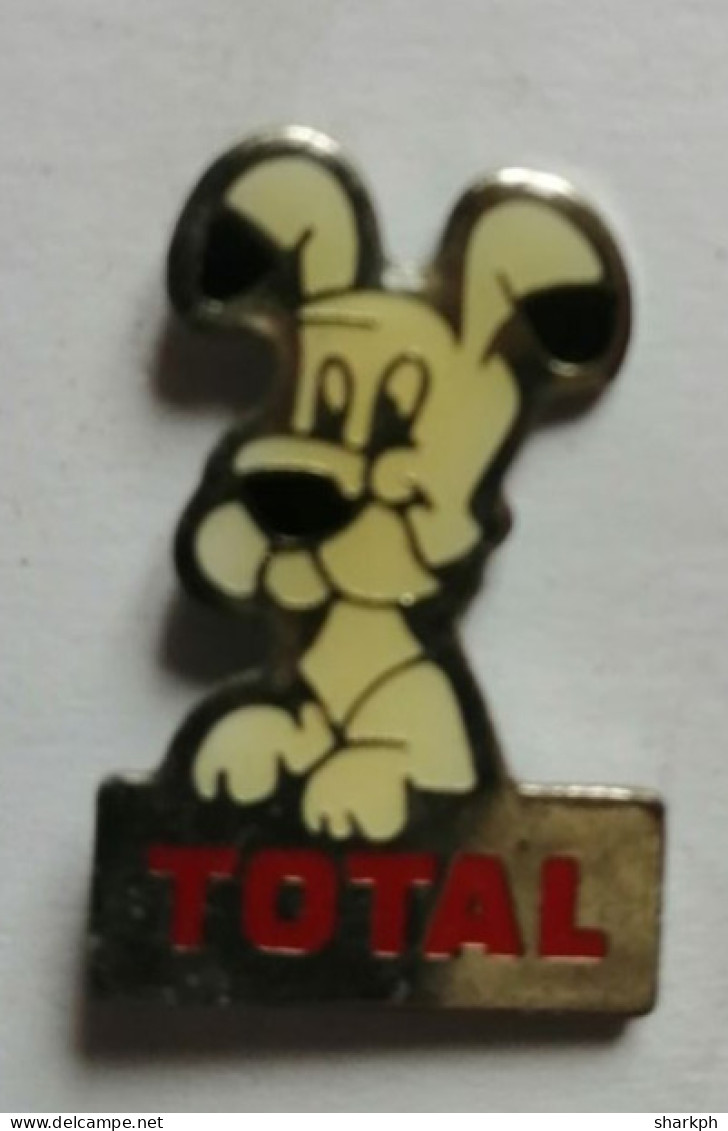 PIN'S TOTAL  "IDEFIX" - Fuels