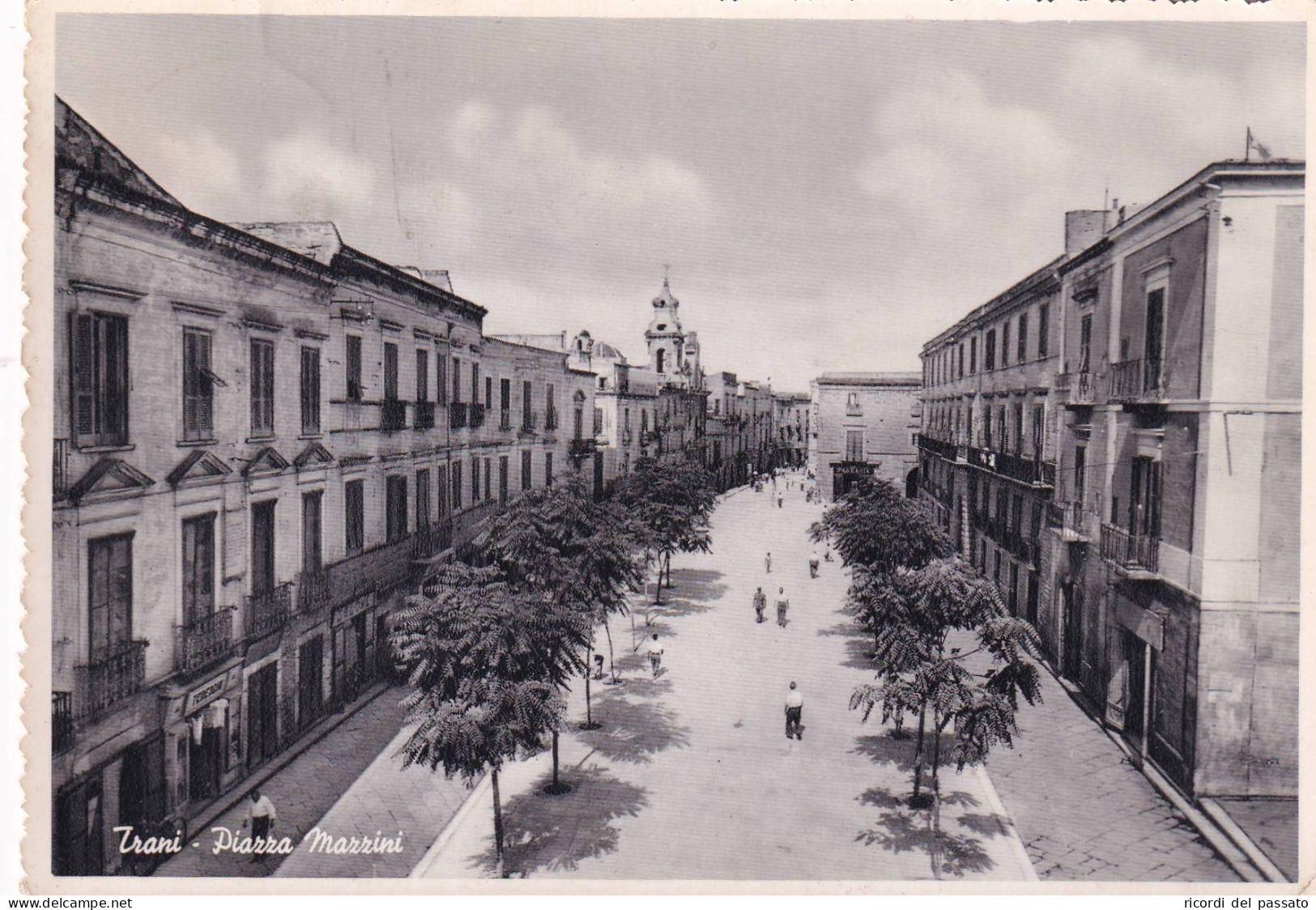 Cartolina Trani - Piazza Mazzini - Trani