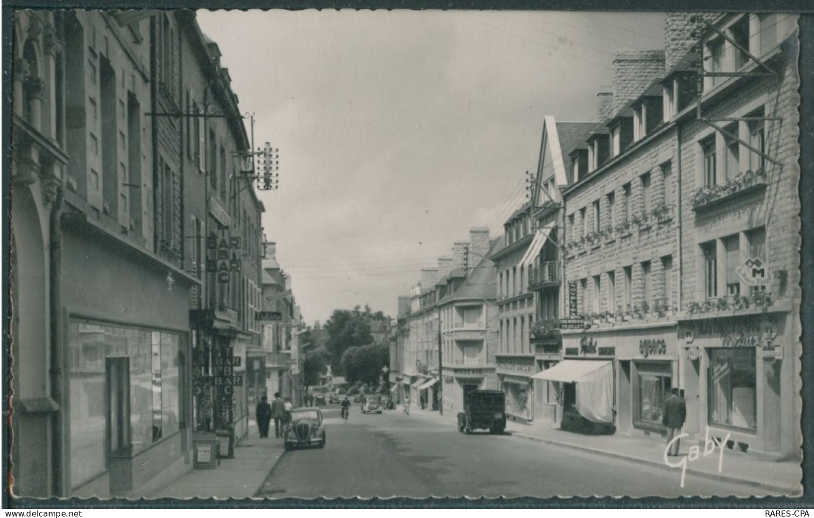 50 AVRANCHES - RUE DE LA CONSTITUTION - CPSM - SUPERBE - Avranches