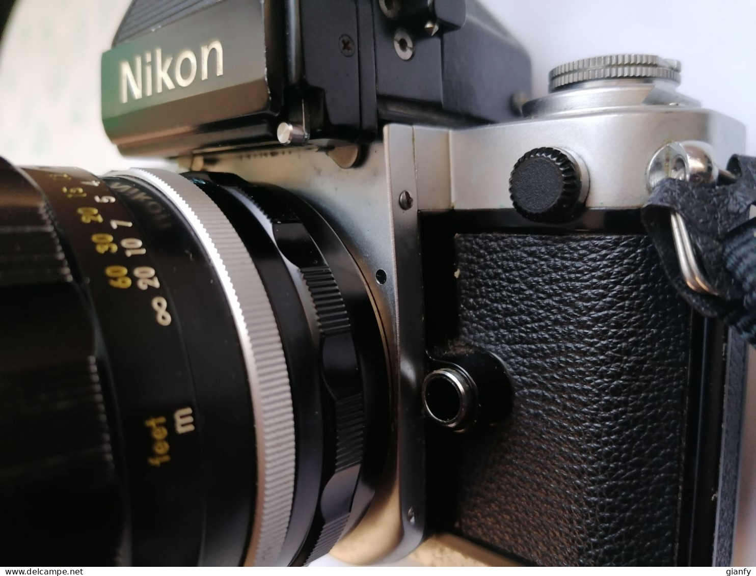 NIKON F2 PHOTOMIC NIKKOR 105 Mm F:2,5 + FOCUSING SCREEN G SPEDIZIONE GRATIS - Cameras