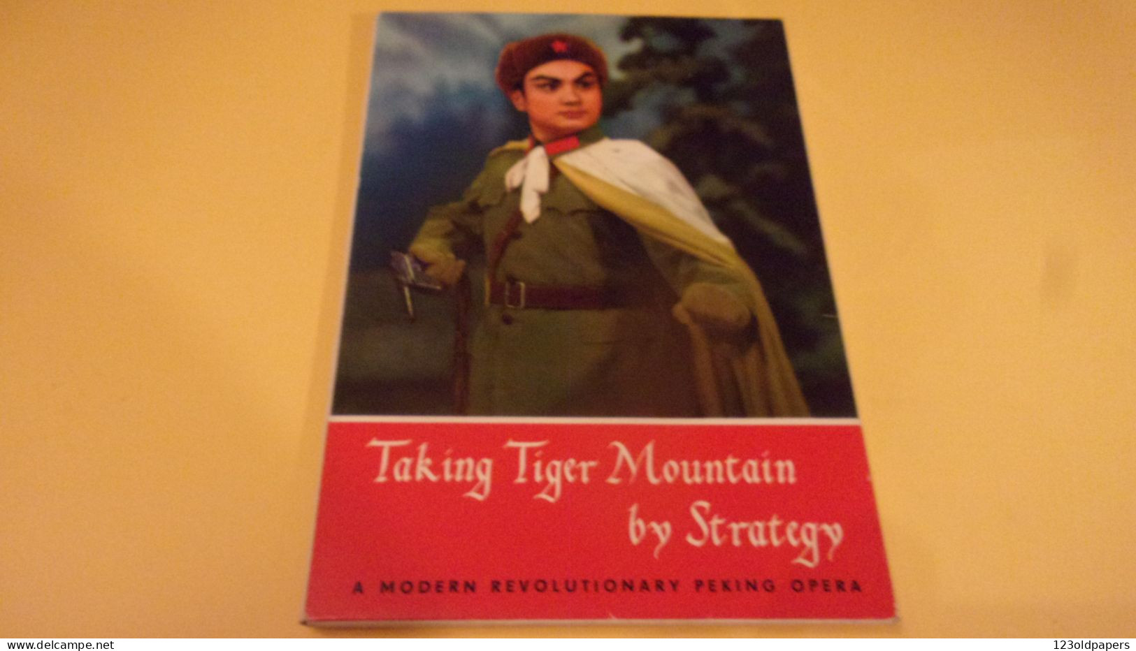 1970 Taking Tiger Mountain By Strategy A Modern Revolutionary Peking Opera Cultural Revolution China 12 Postcards - Cina