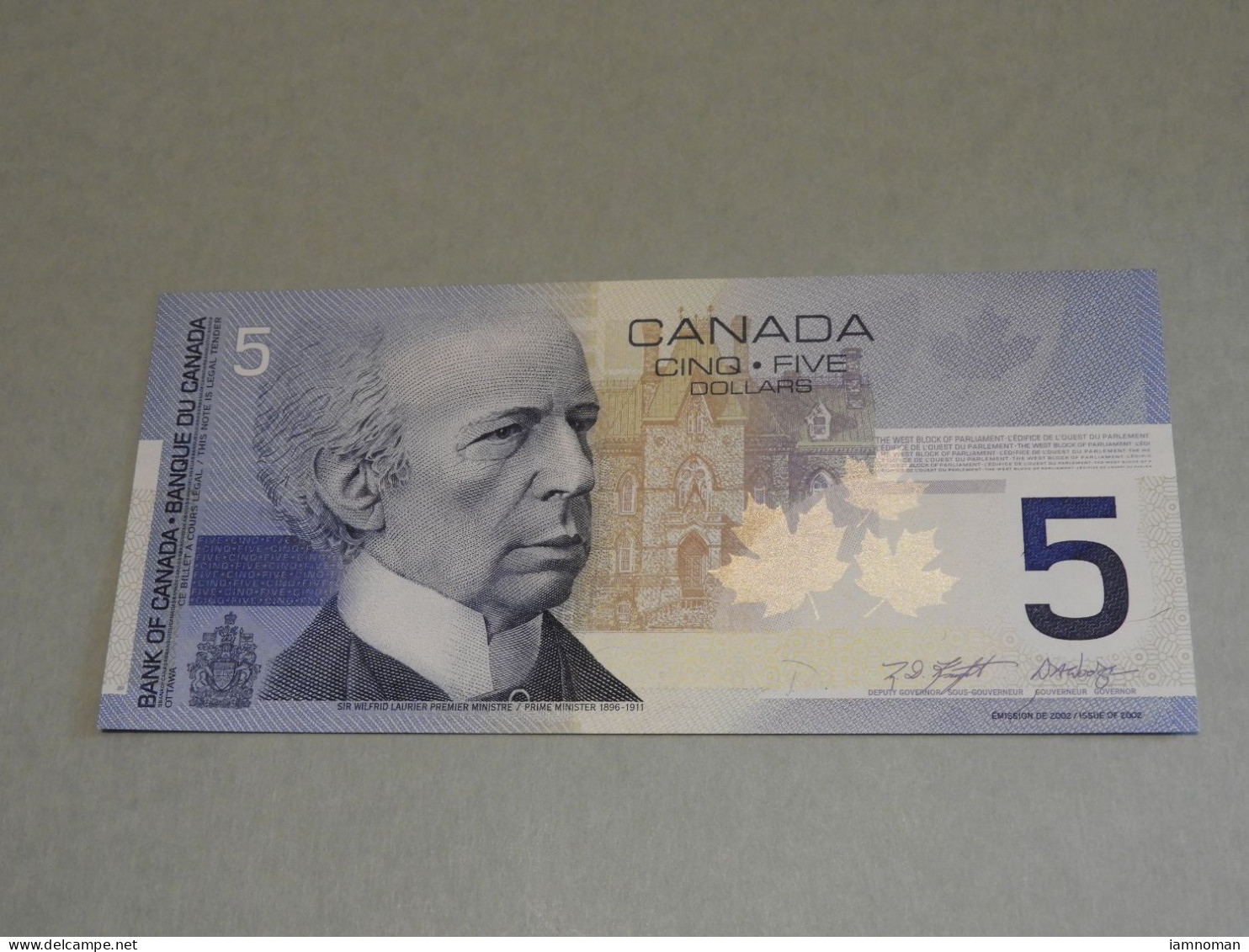 BANK OF CANADA 2001 $5 CAT NO BC-62A (ANV6705983) - Canada