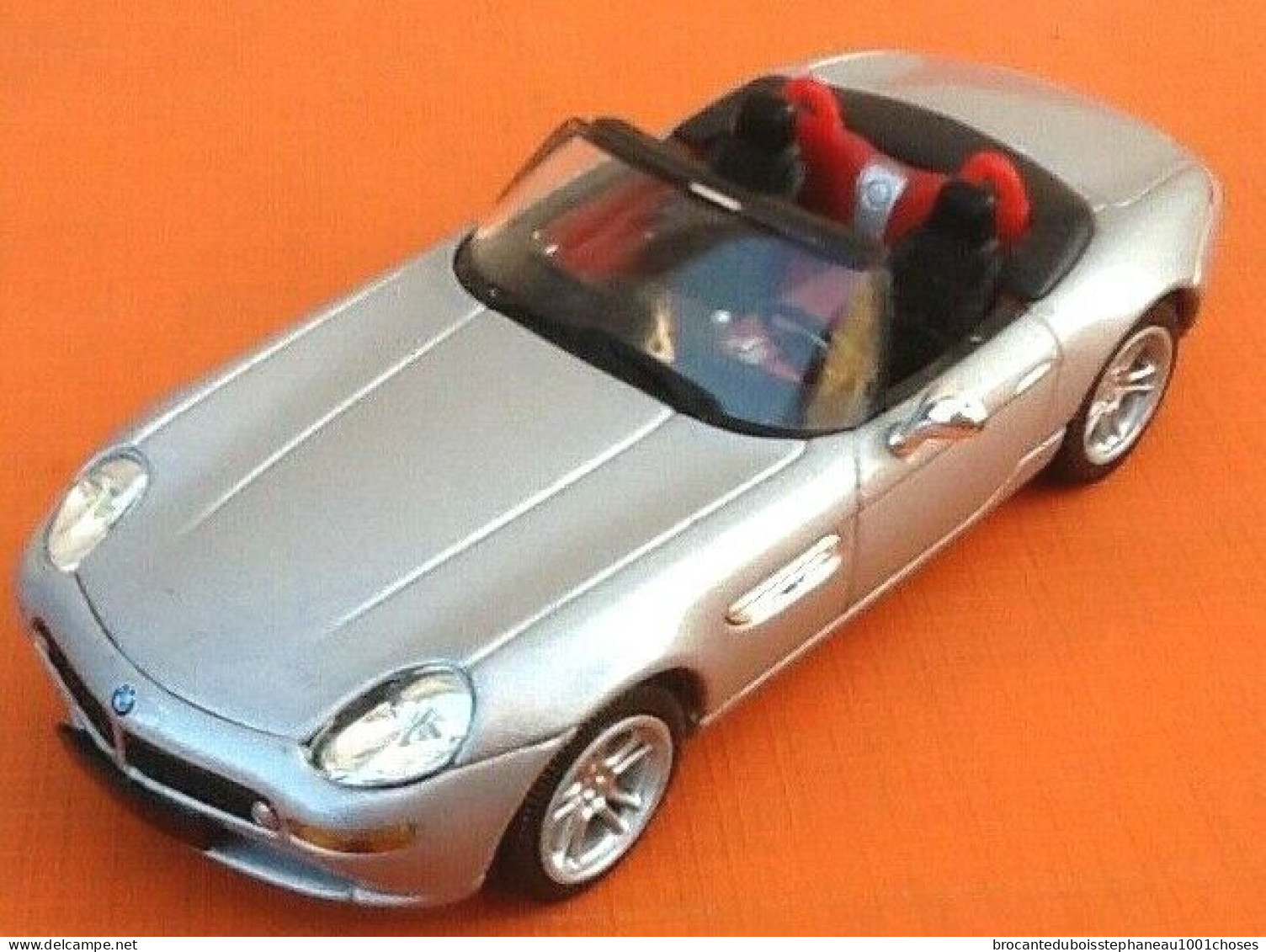 Voiture Miniature   BMW Z8   (1999)  Echelle : 1/43ème   Solido - Solido