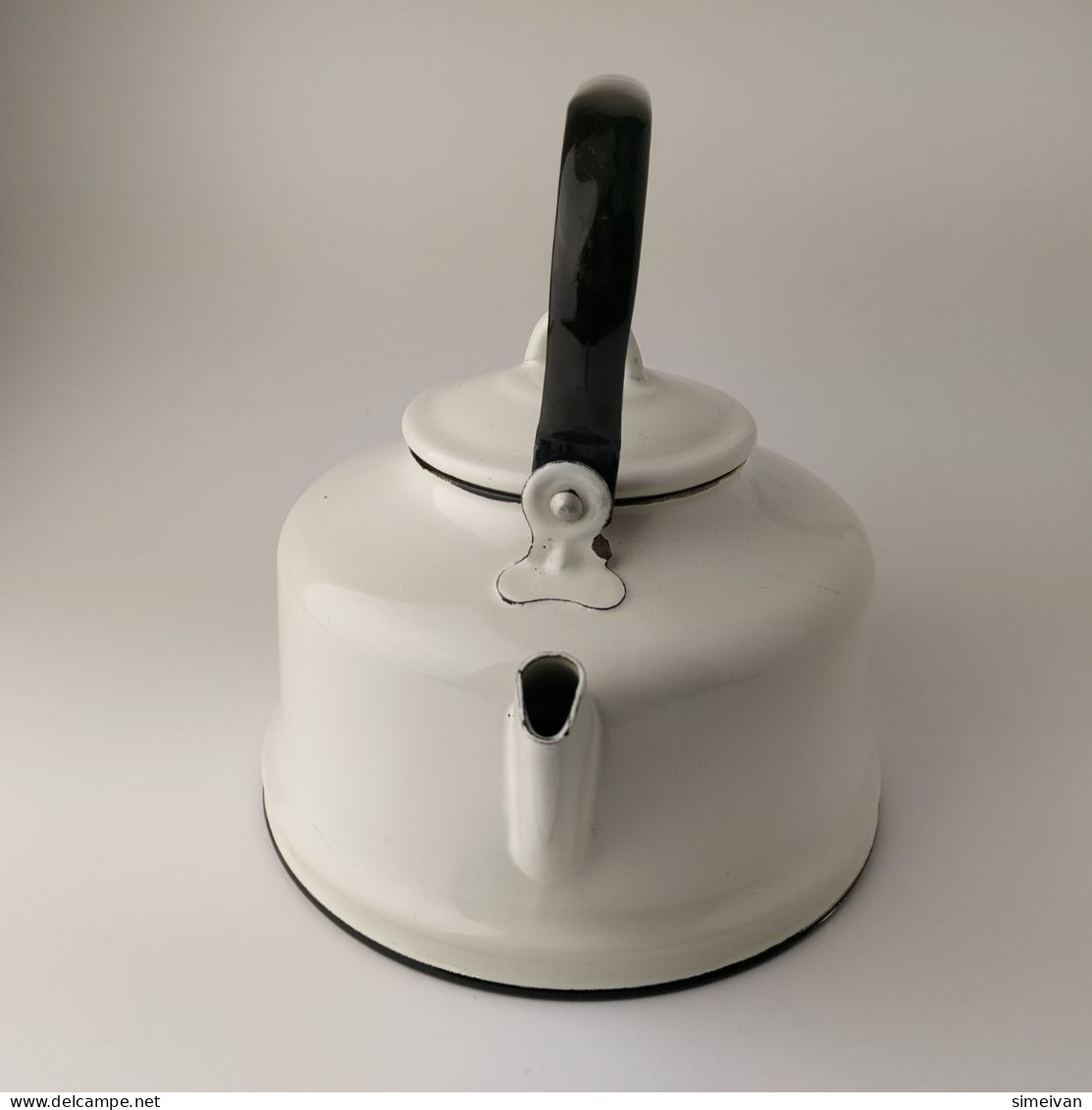 Vintage Enamel Tea Kettle Pot Metal White Black Handle 2.5 Litters Teapot #5465 - Teapots