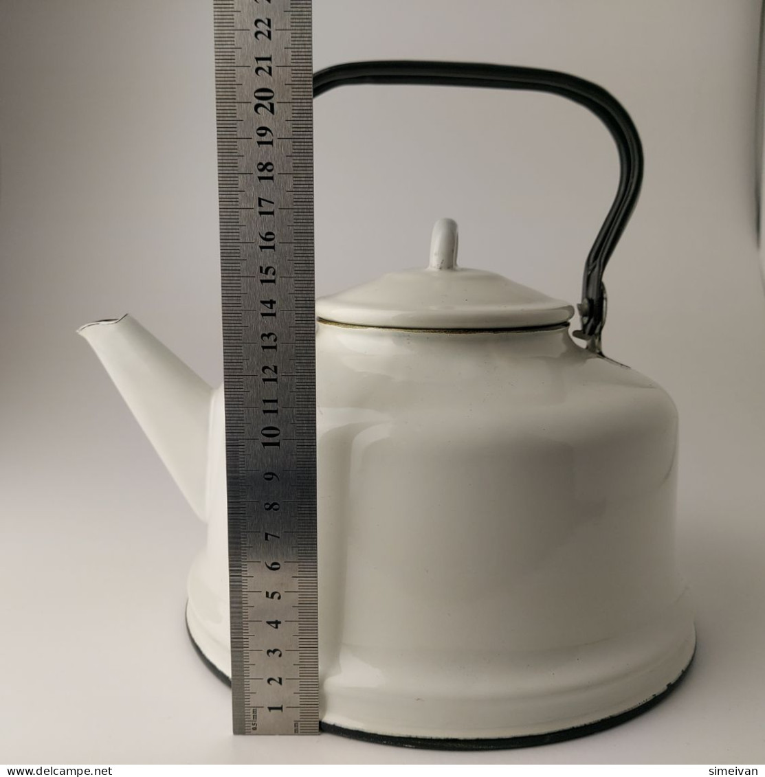 Vintage Enamel Tea Kettle Pot Metal White Black Handle 2.5 Litters Teapot #5465