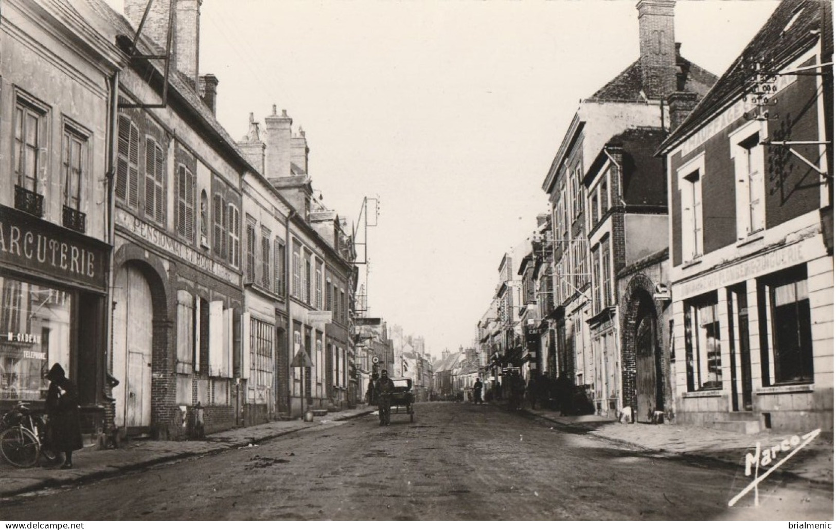 CHATEAUNEUF En Thimerais   Grande Rue - Châteauneuf