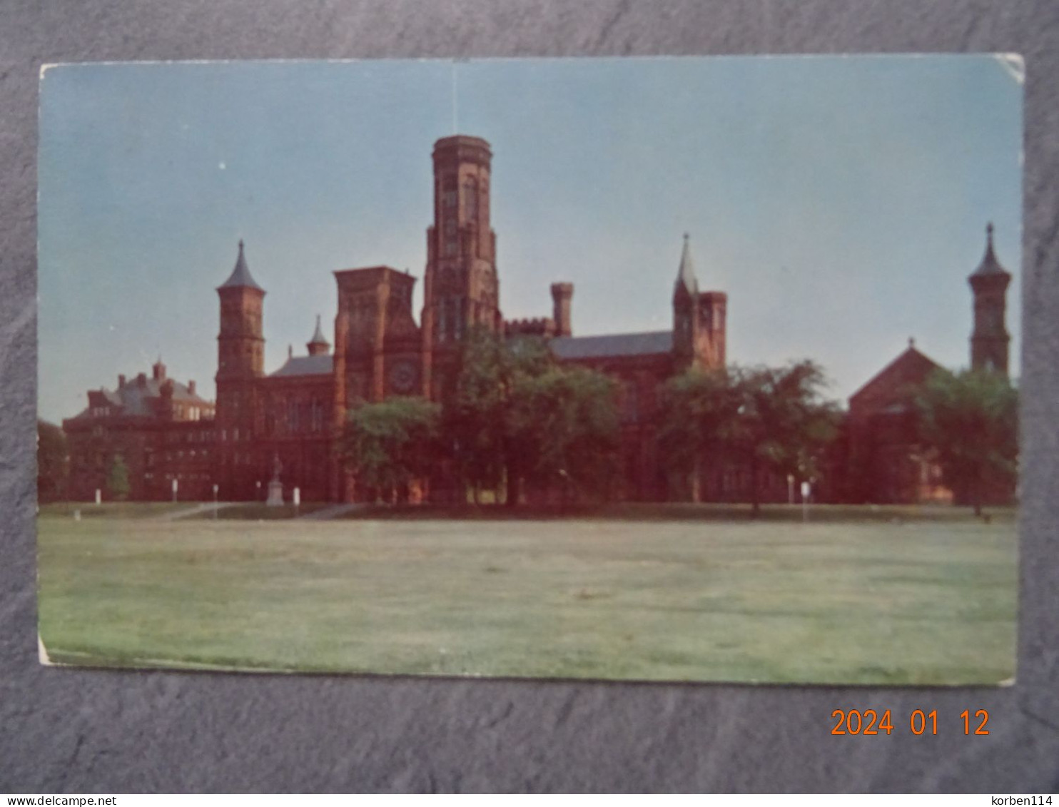 THE SMITHSONIAN INSTITUTION BUILDING - Washington DC