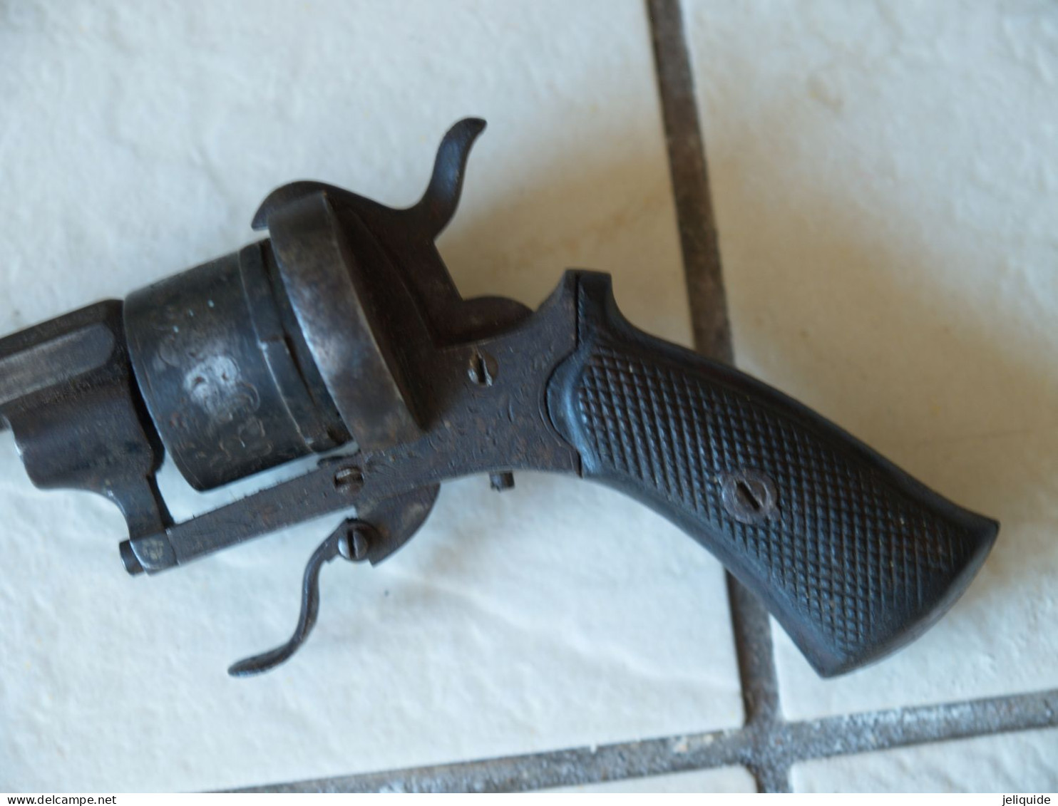 Ancien Revolver Canon Long Non Fonctionnel Pour Pièces - Armes Neutralisées