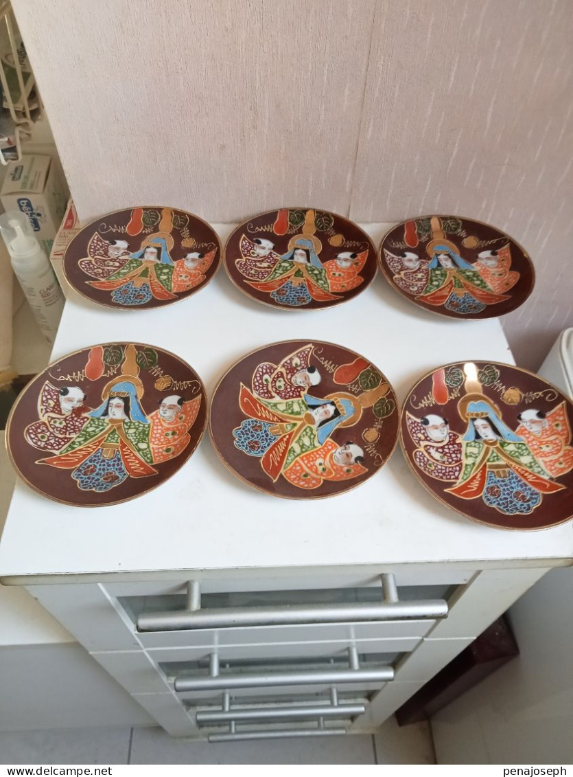 6 Sous Tasses Diamètre 13 Cm En Porcelaine, Satsuma - Asian Art