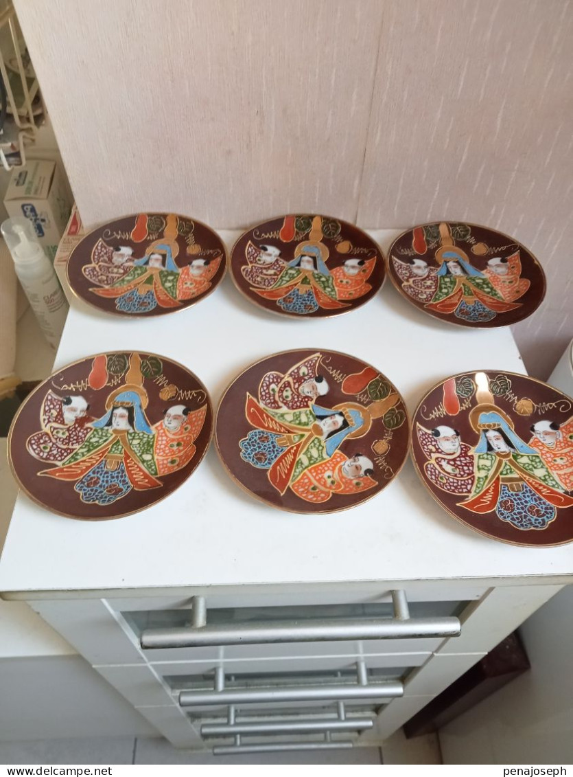 6 Sous Tasses Diamètre 13 Cm En Porcelaine, Satsuma - Asian Art