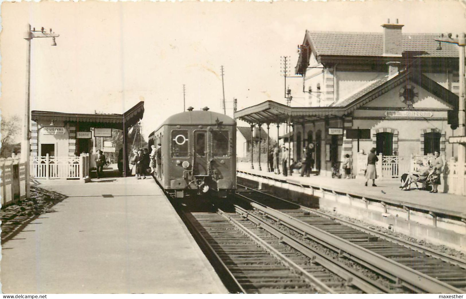 LA CELLE SAINT CLOUD  BOUGIVAL La Gare (train) - SM - La Celle Saint Cloud