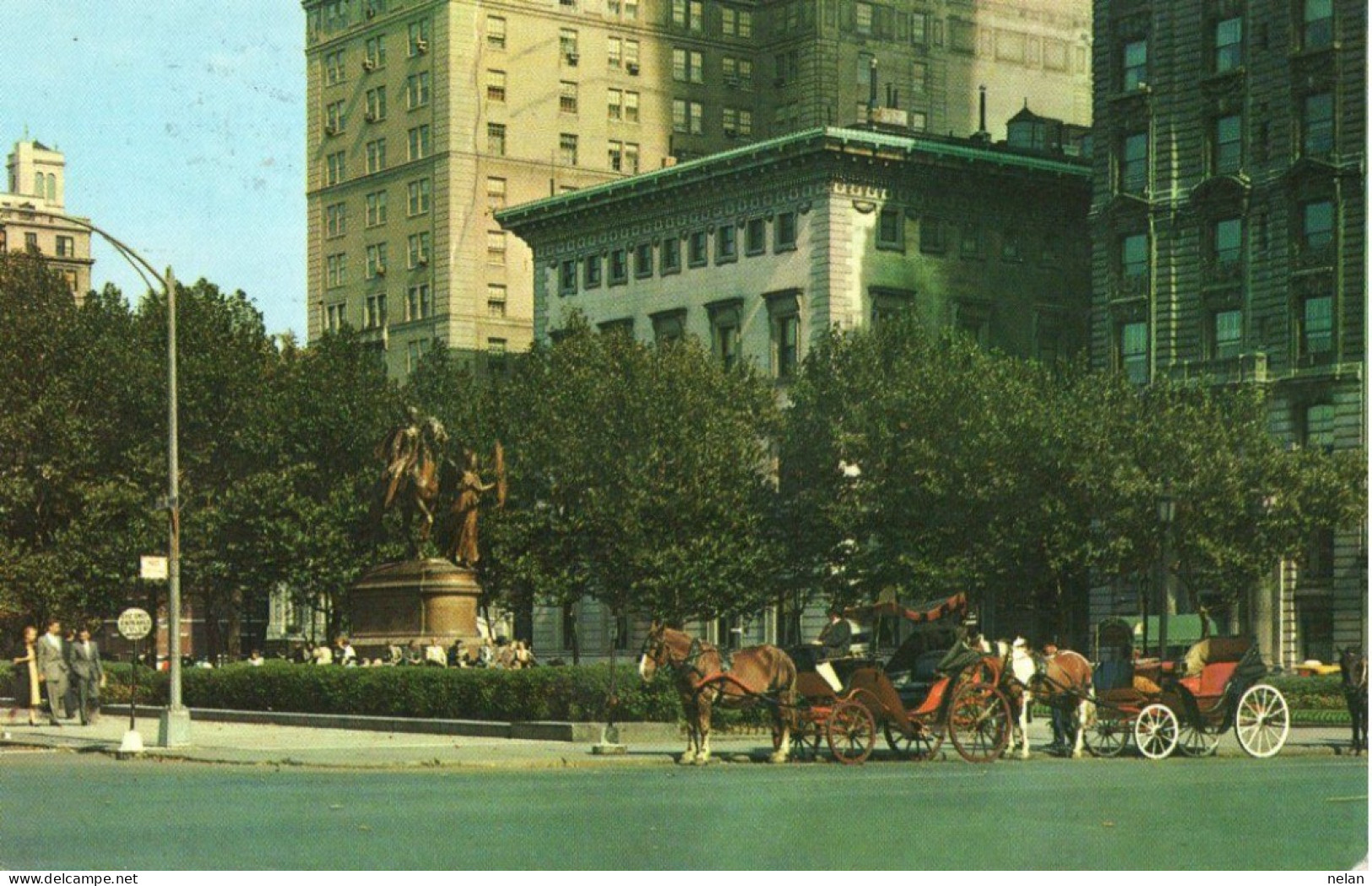 HANSOM CABS IN CENTRAL PARK - NEW YORK CITY - Central Park