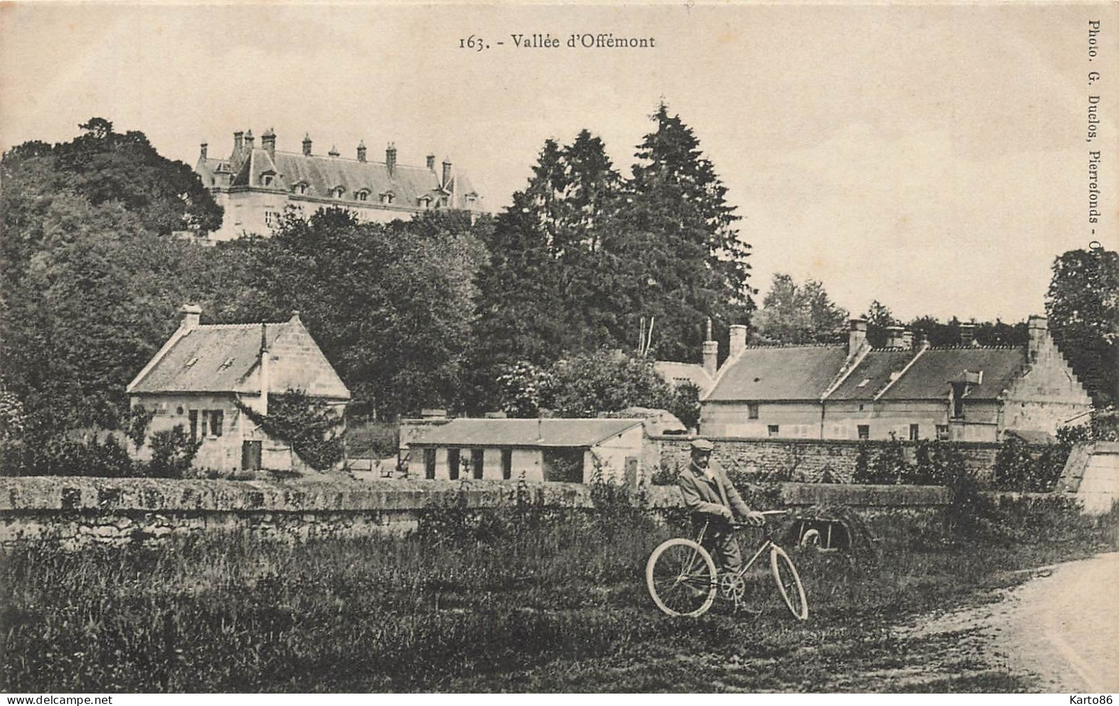 Offémont * Vue Sur Le Village Et La Vallée * Villageois - Offemont