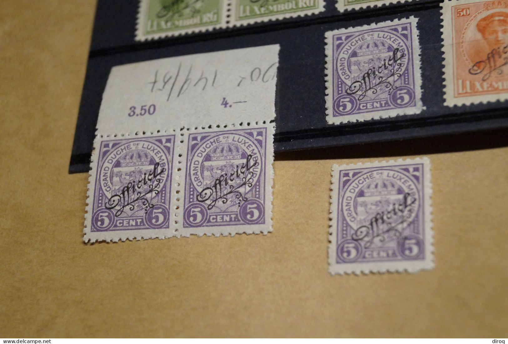 29 timbres neuf,Charlotte de face,surcharge Officiel,superbe état neuf pour collection