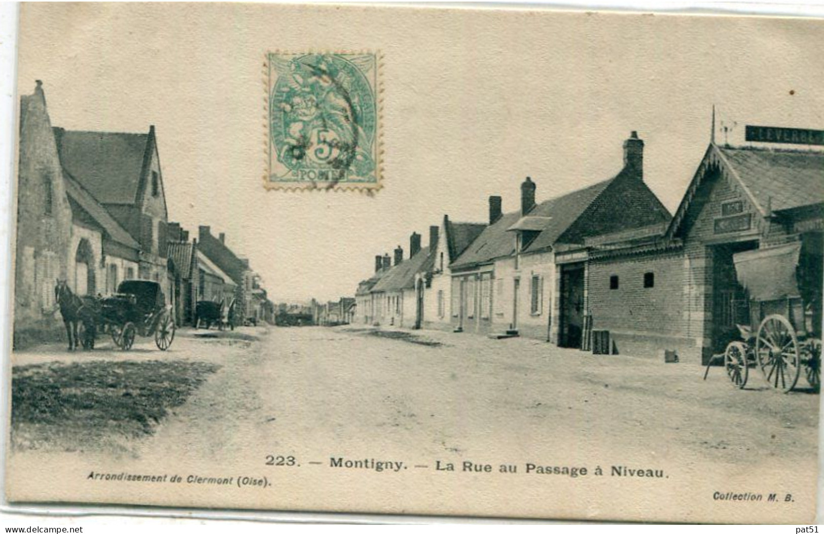 60 - Montigny : La Rue Au Passage à Niveau - Maignelay Montigny