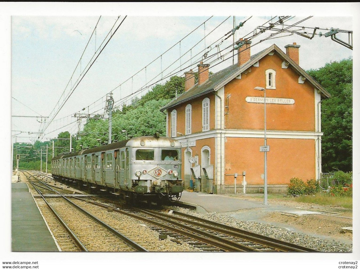 87 SAINT GERMAIN LES BELLES Automotrice Inox SNCF Venant De Limoges Quitte La Gare Pour BRIVE En Août 1991 VOIR DOS - Saint Germain Les Belles