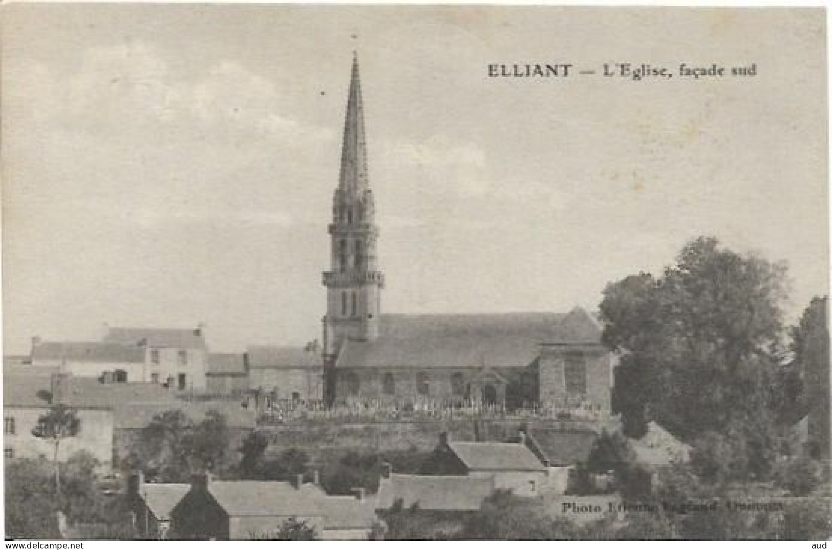 ELLIANT, L'église - Elliant