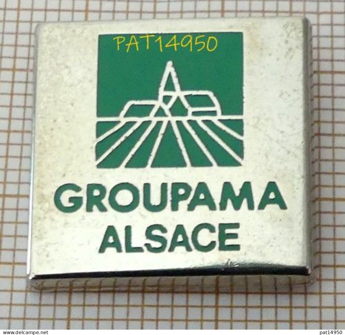 PAT14950 GROUPAMA ALSACE BANQUE ASSURANCE En Version ZAMAC - Bancos