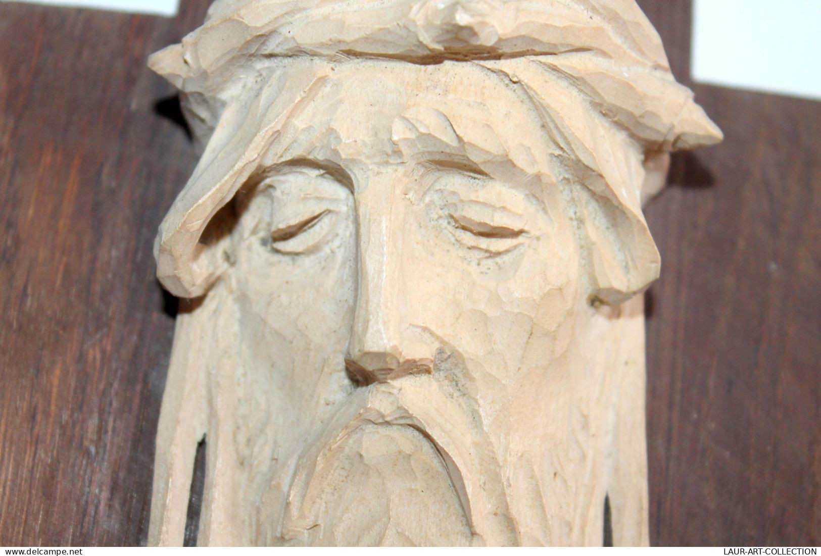 SCULPTURE PORTRAIT TETE DE JESUS CHRIST COURONNE D'EPINE, EN BOIS SUR CROIX 15cm / RELIGION ET ESOTERISME  (0901.10) - Religion & Esotérisme