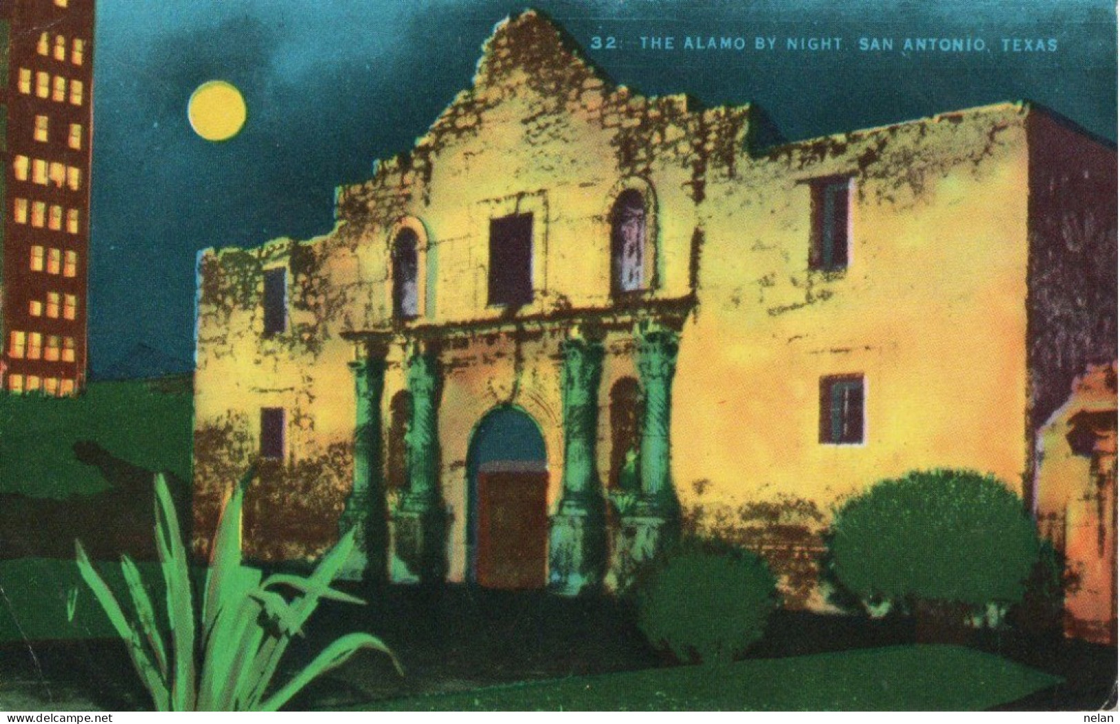 THE ALAMO BY NIGHT - SAN ANTONIO TEXAS - San Antonio