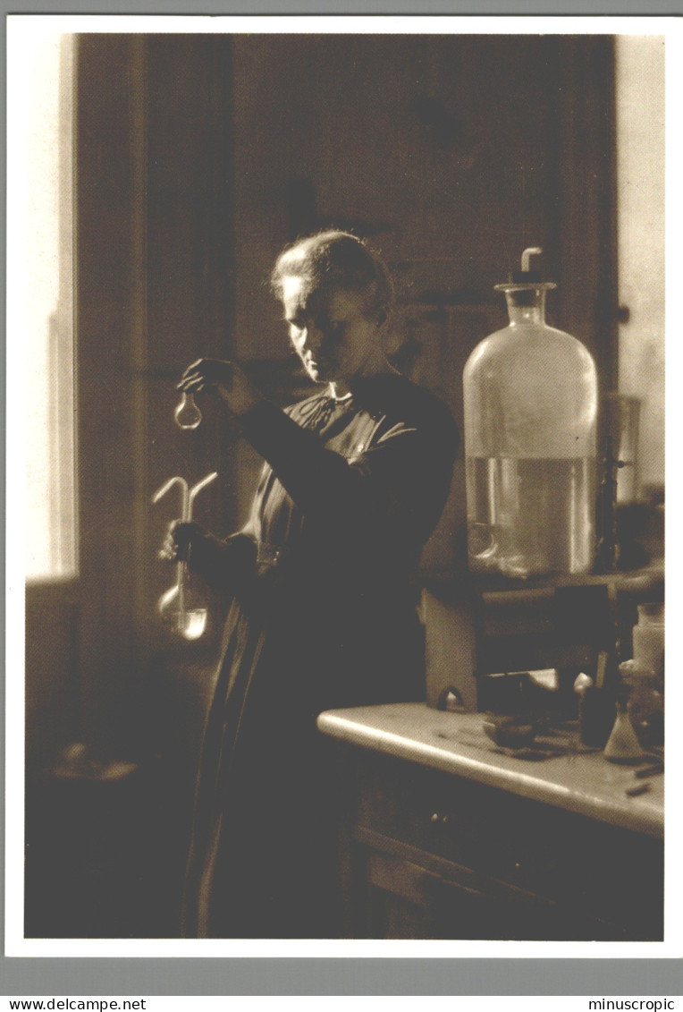 CPM - Marie Curie - A L'Institut Du Radium - Beroemde Vrouwen