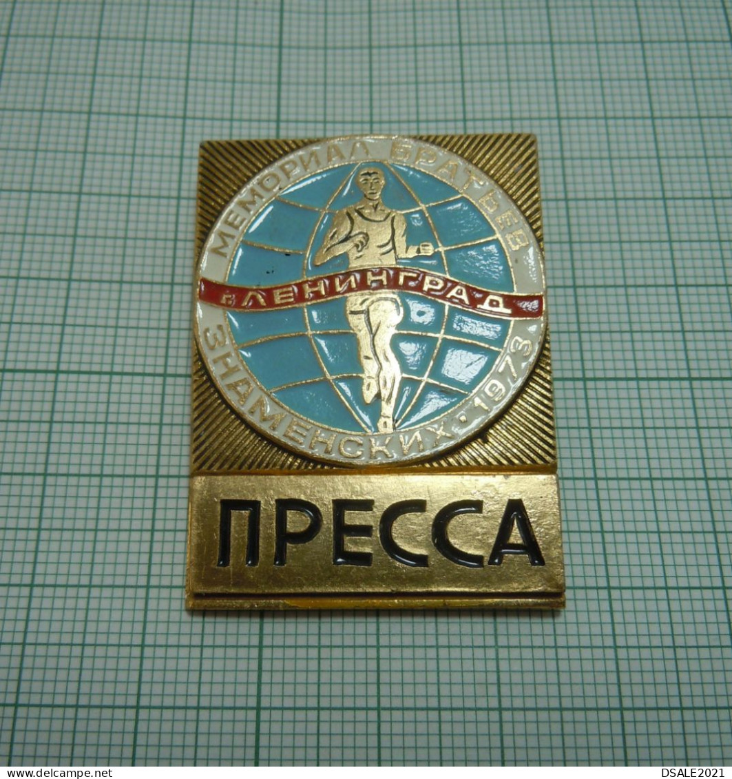 Soviet Union Russia USSR 1973 Leningrad Athletics Marathon Official Press Pin Badge, Marathonlauf Abzeichen (ds1213) - Athlétisme