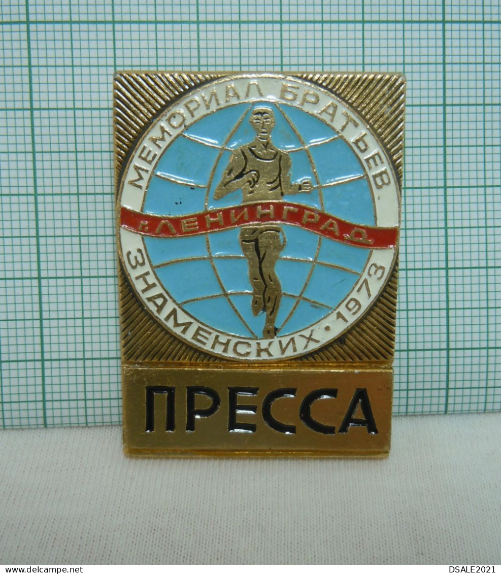 Soviet Union Russia USSR 1973 Leningrad Athletics Marathon Official Press Pin Badge, Marathonlauf Abzeichen (ds1213) - Athletics