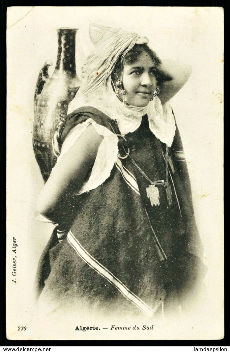 A67  ALGERIE CPA SCENES ET TYPES - FEMME DU SUD - Collezioni E Lotti