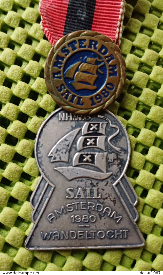 1 X Medaille  +speld: N.H.W.B Sail Amsterdam 1980 + Speld   Nederland  -  Original Foto  !! - Altri & Non Classificati