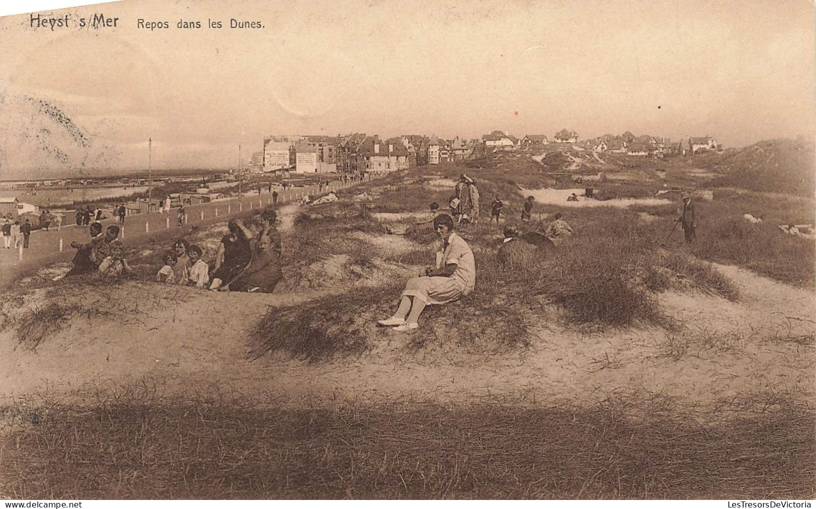 BELGIQUE - Heist - Repos Dans Les Dunes - Animé - Carte Postale Ancienne - Heist