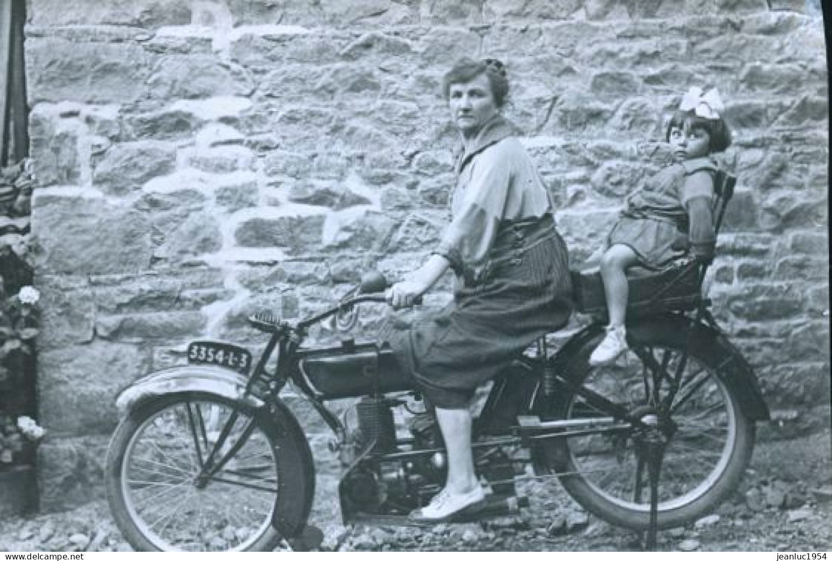 MOTO ET UNE FEMME SERIE LA BELLE EPOQUE REPRO DE EDITION LANCHERE - Motos