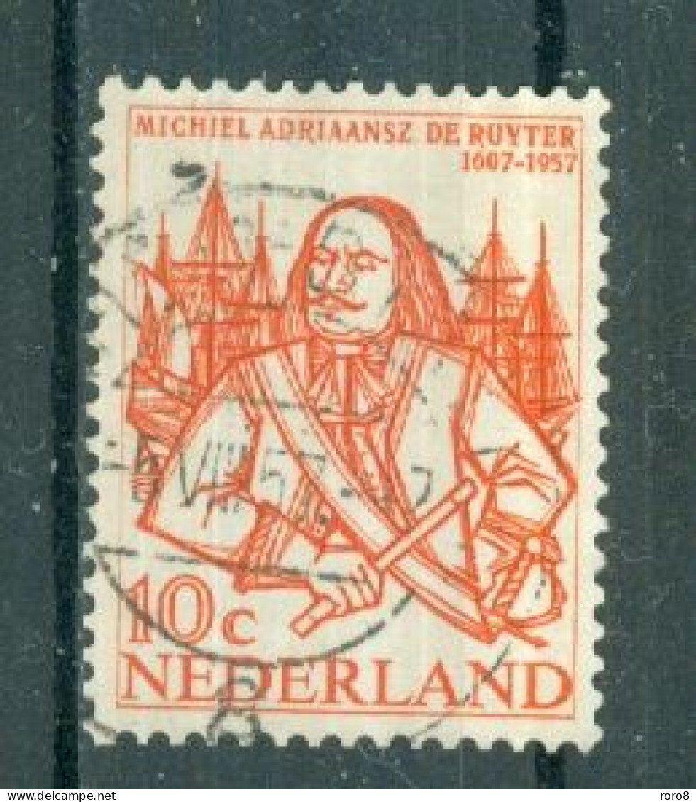 PAYS-BAS - N°671 Oblitéré - 350°anniversaire De La Naissance De L'amiral M.A. De Ruyter. - Used Stamps