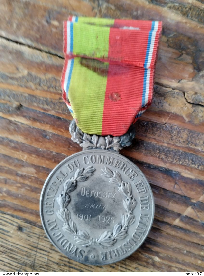 Médaille Syndicat Général Du Commerce Et De L'industrie ( Argent) - France