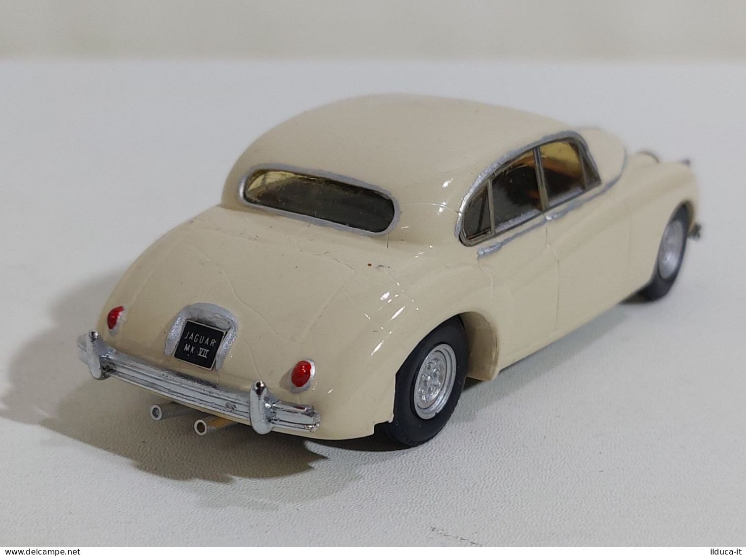 59262 PROVENCE MOULAGE 1/43 - Jaguar Mk VII Touring Car 1953 - Solido