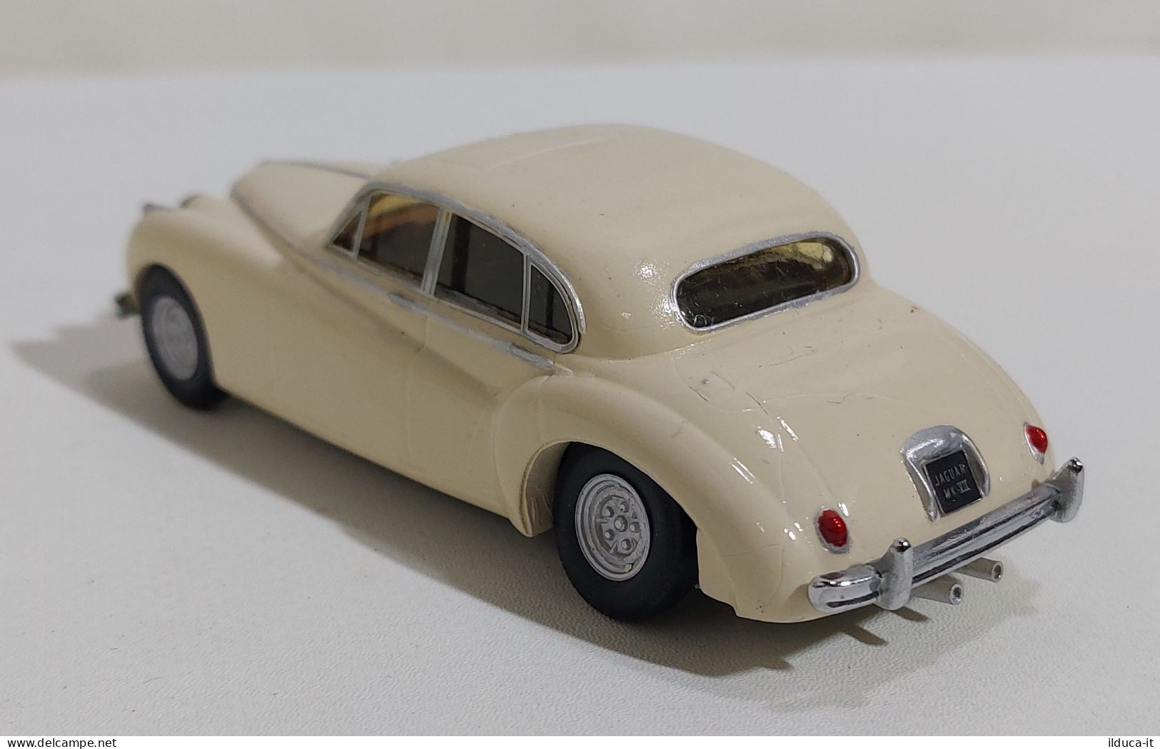 59262 PROVENCE MOULAGE 1/43 - Jaguar Mk VII Touring Car 1953 - Solido