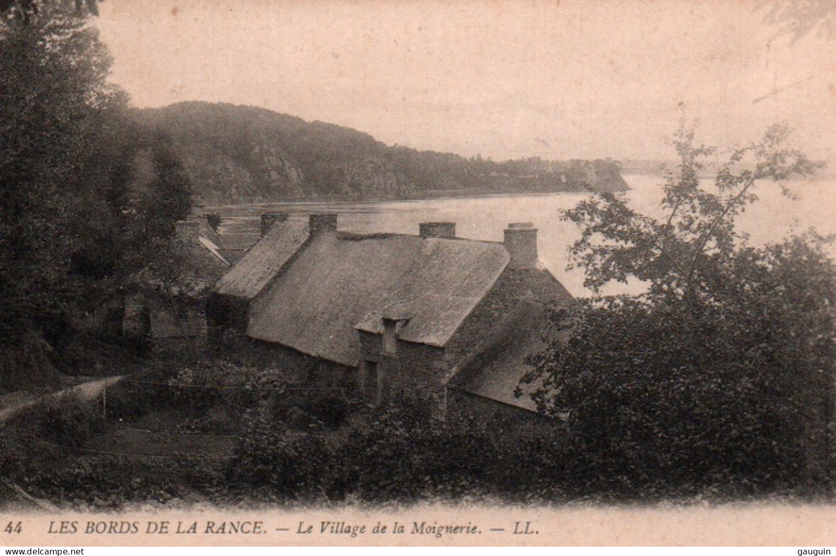 CPA - PLOUËR S/RANCE - Le Village De La Moignerie (Bords De La Rance) ... Edition L.L. - Plouër-sur-Rance