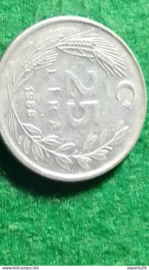 TÜRKİYE 1986--(NİKEL)        25   LİRA - Turquie